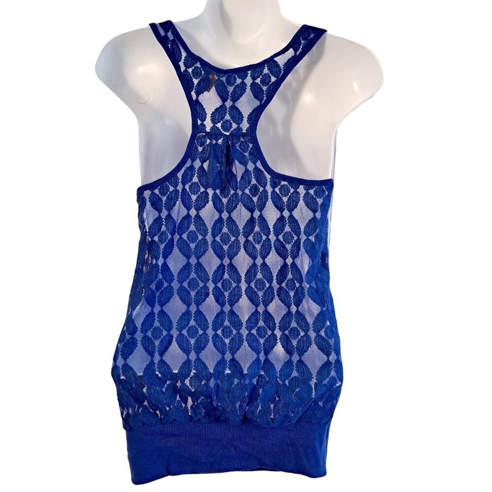 Eyeshadow Lace Racerback Tank - Picture 5 of 6